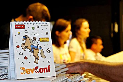 Юбилейная DevConfX пройдет 21-22 июня в Москве - началось голосование за доклады секции Backend